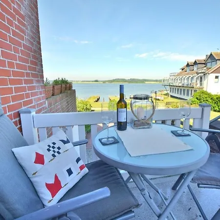 In With Swimming Pool