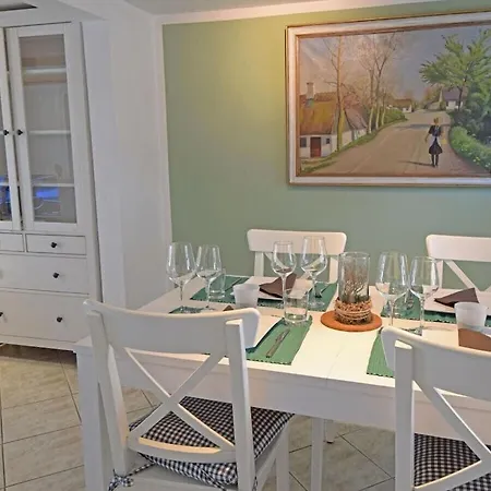 In With Swimming Pool Apartment Maasholm