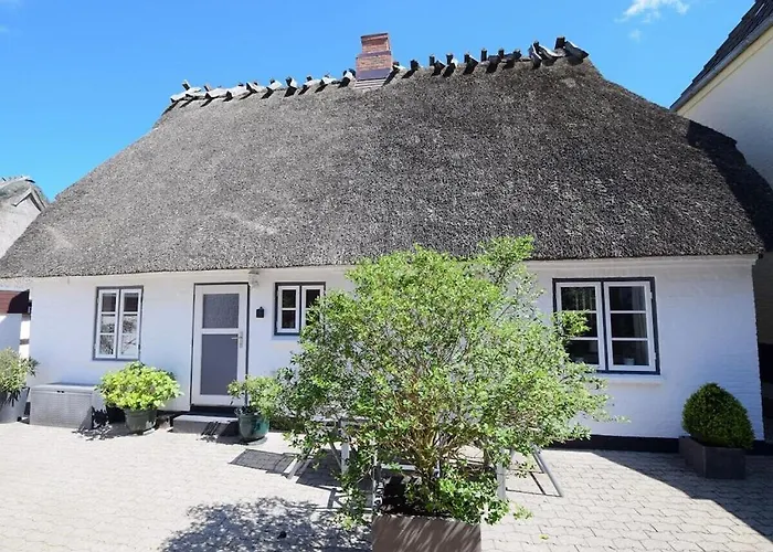 Appartement In With Swimming Pool